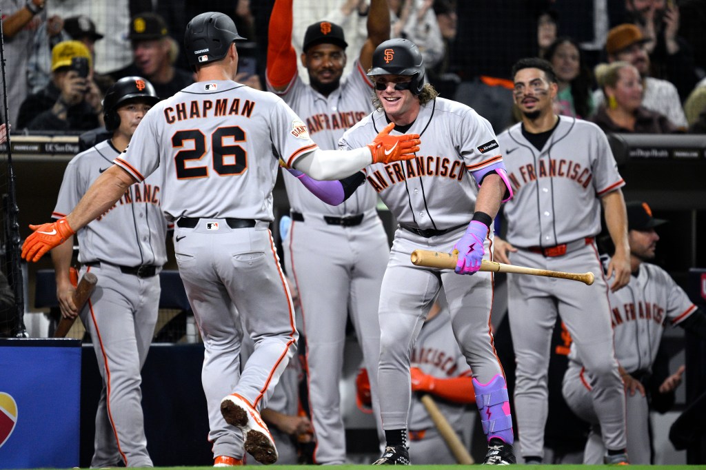 Willy Adames, Matt Chapman's homers lead SF Giants' offense in win over Padres