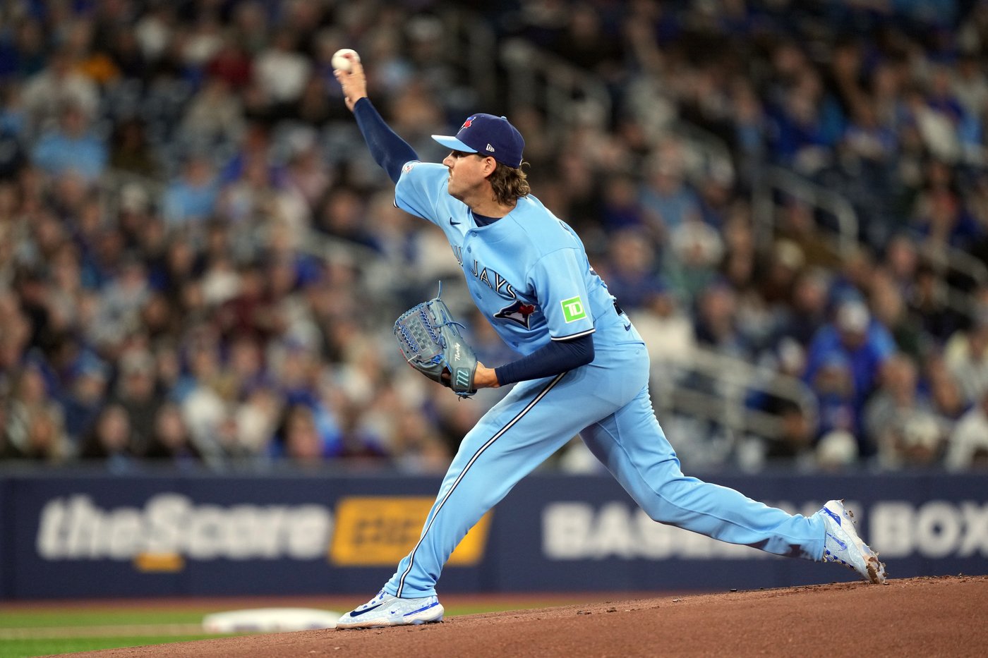 Kevin Gausman unbothered, thriving as Blue Jays ace despite two no decisions