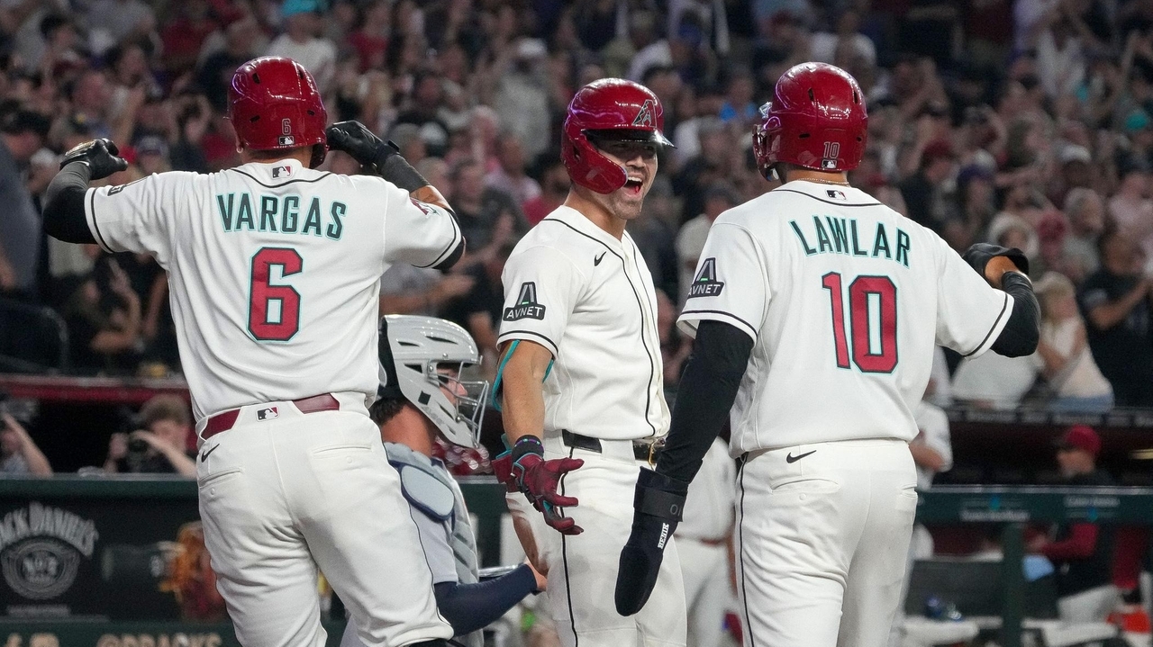 Diamondbacks outfielder Jordan Lawlar headed to injured list with fractured right wrist