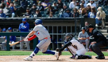 Jays' Alejandro Kirk (thumb) injured by foul tip, set for X-rays