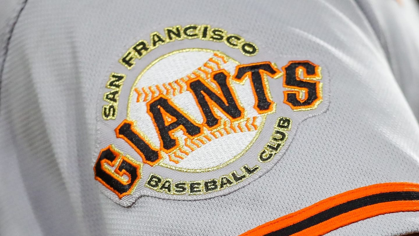Giants Reliever to Undergo Surgery for Blood Clot After Going on Injured List