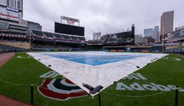 Twins 10, Rays 4: Buxton leaves game but is probably OK