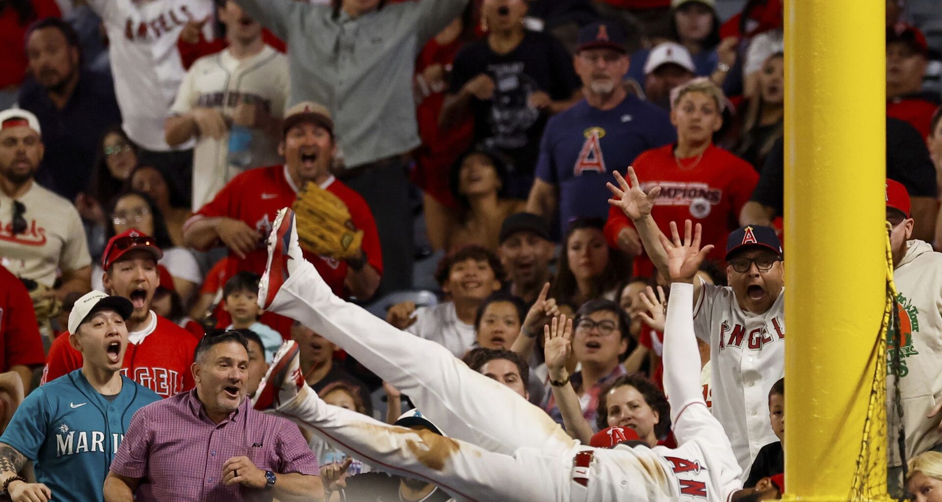 Jo Adell robs 3 homers in what Torii Hunter calls the `greatest defensive game I've ever seen'