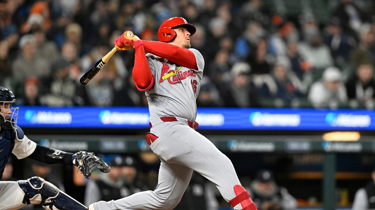 Herrera's 2-run single keys 4-run outburst in Cardinals' 5-3 victory over Tigers