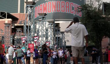 Diamondbacks say no safety changes after man fell at Chase Field