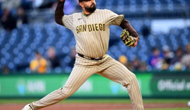 Marquez bounces back in win against Pirates