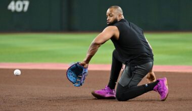 Diamondbacks' Carlos Santana to IL with with adductor strain