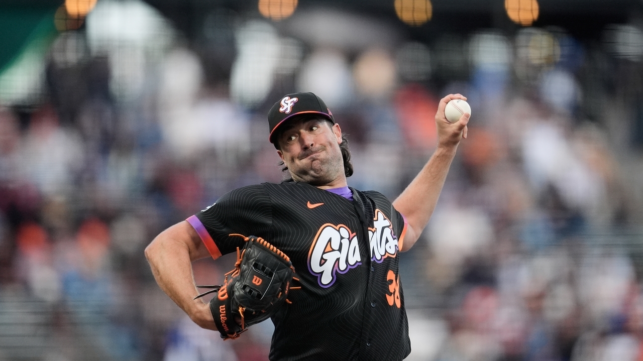 Robbie Ray pitches Giants past Phillies 6-0 to stop 4-game slide
