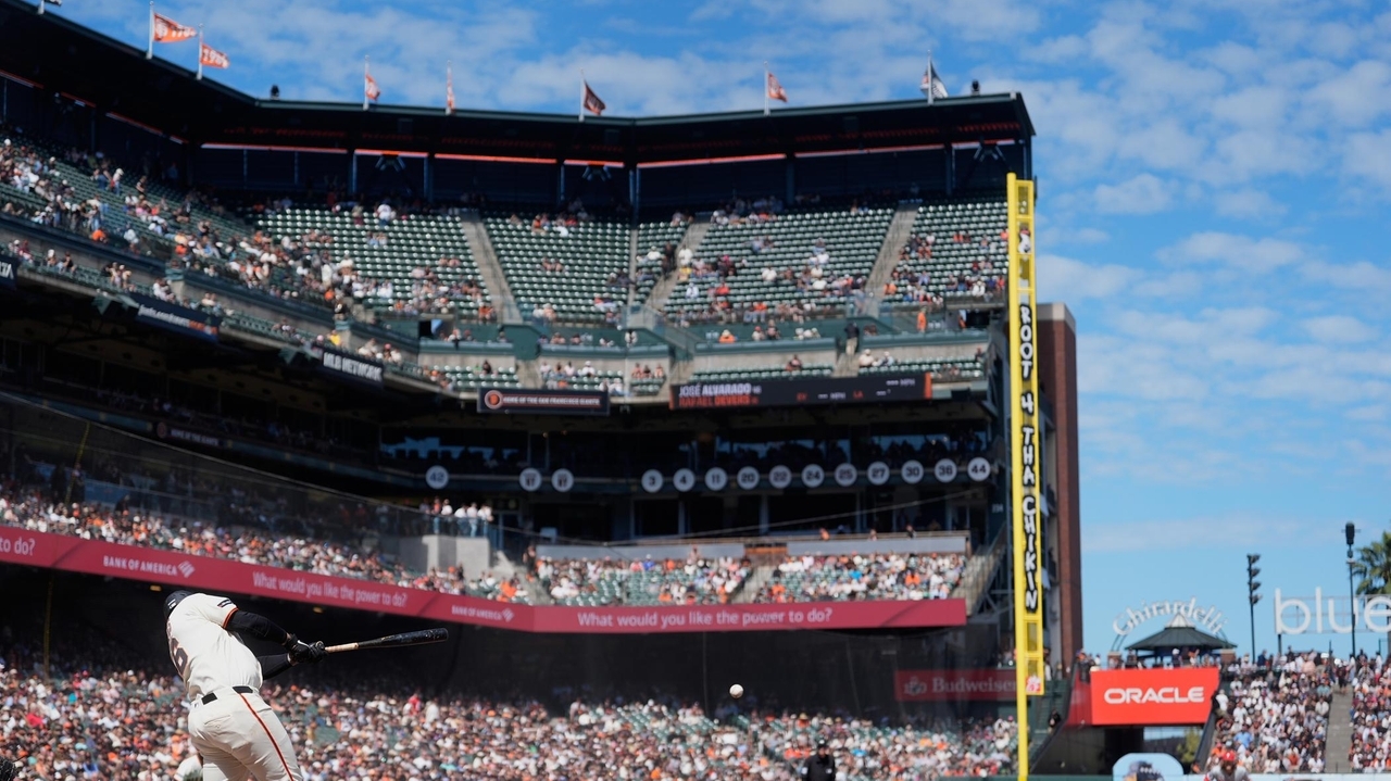 Rafael Devers homers and drives in 4 runs as the Giants blank the Phillies again, 5-0