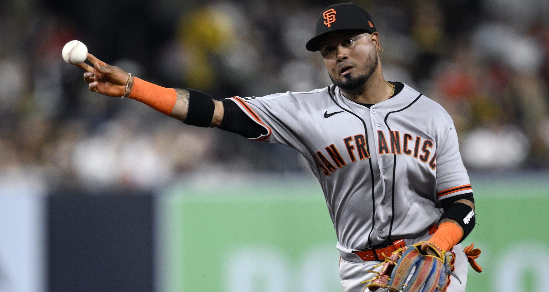 Luis Arraez Exits Giants' game With a Wrist Injury