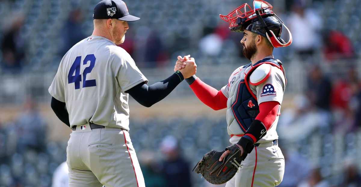 Red Sox 9, Twins 5; Boston swings to salvage finale