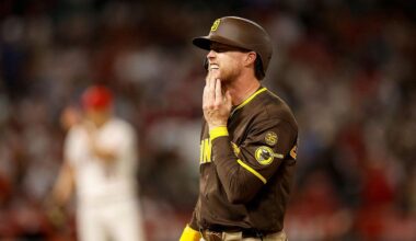 Padres' Jake Cronenworth stays in game after taking 96 mph fastball to face