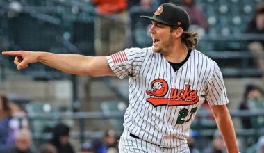 Ducks' Trevor Bauer debuts with club, says he's 'blackballed' from MLB