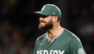 San Diego Padres Sign Former Red Sox All-Star Pitcher