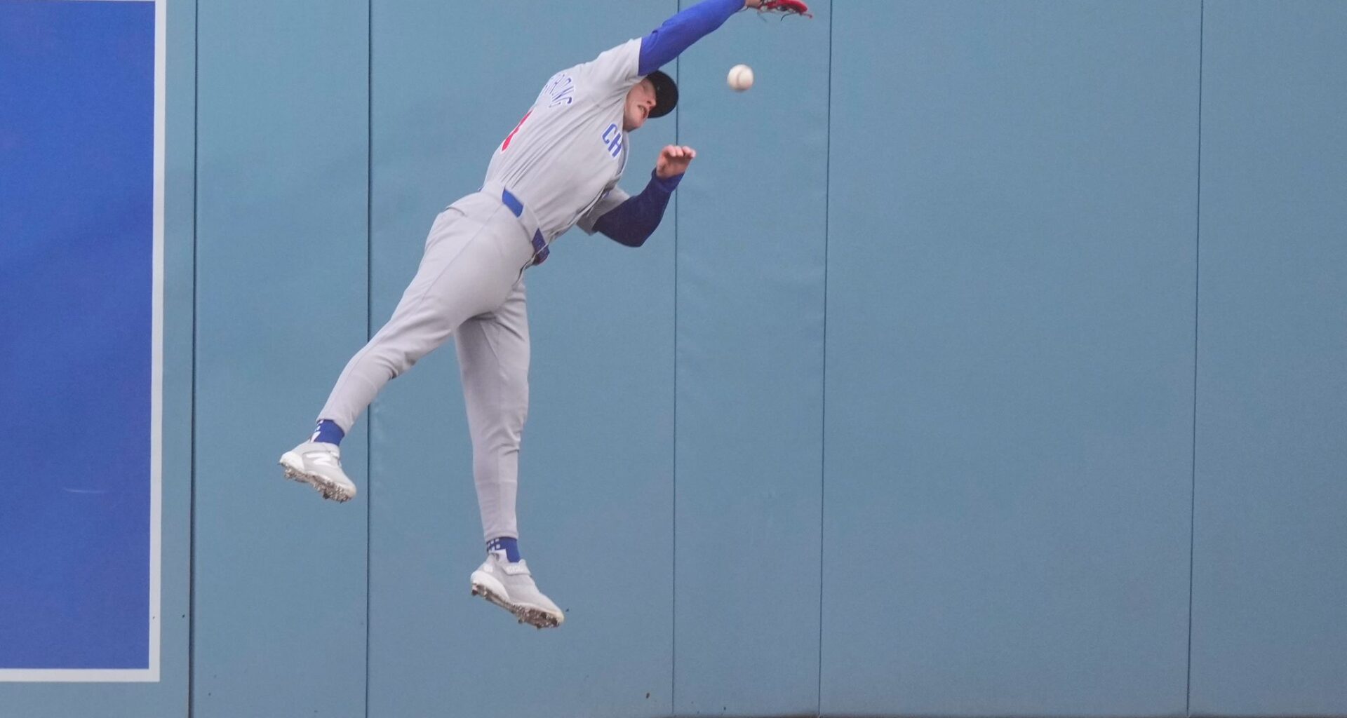 Wrobleski dazzles with 6 scoreless innings, wins 4th straight start as Dodgers beat Cubs, 6-0