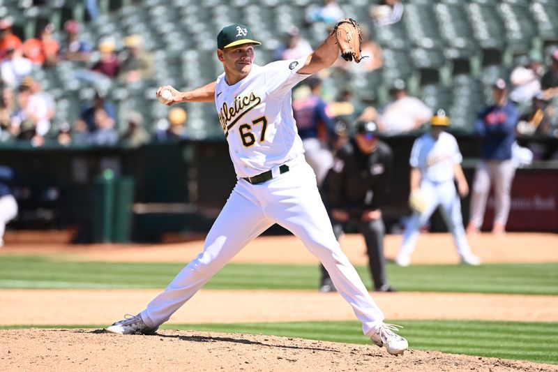 Marlins deal RHP Garrett Acton to Twins | WTVB | 1590 AM · 95.5 FM