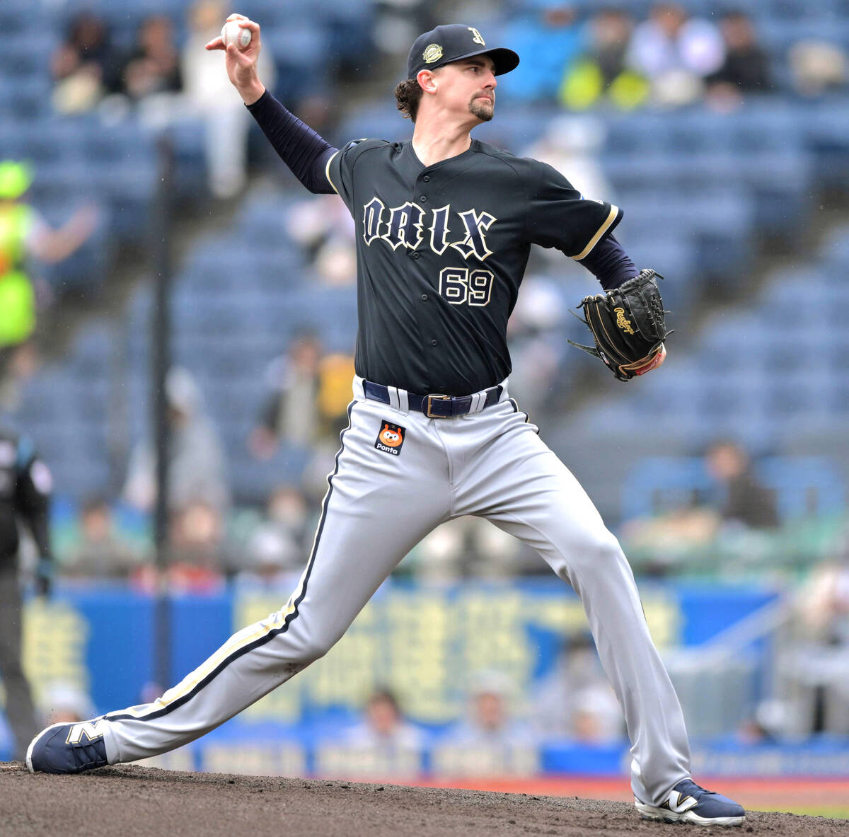 Sean Hjelle of Orix Buffaloes has taken a step closer to making the opening day rotation (Photo by Jun Imanishi)