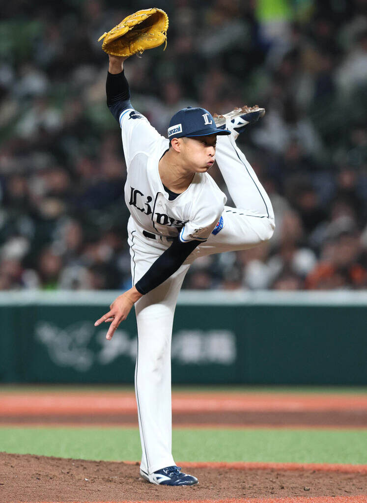 Yamato Fuji took the mound from the 8th inning (Photo by Miyoko Tonsho)