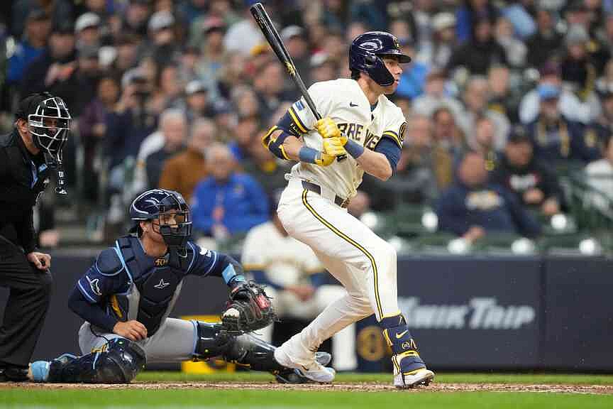 Milwaukee continues hot start, tops Tampa Bay