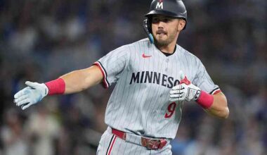 Royals hand White Sox second straight shutout