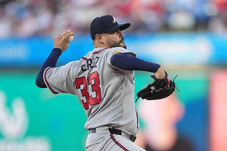 Perez pitches 6 strong innings for surging Braves
