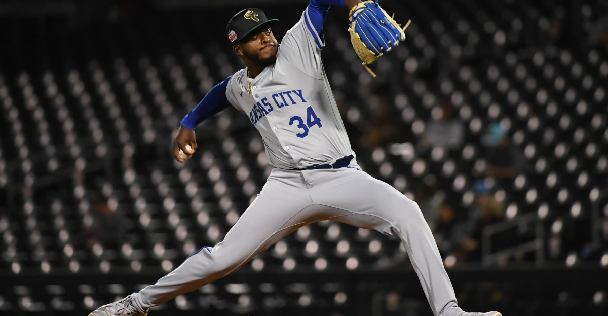 Luinder Avila called up, to start Friday