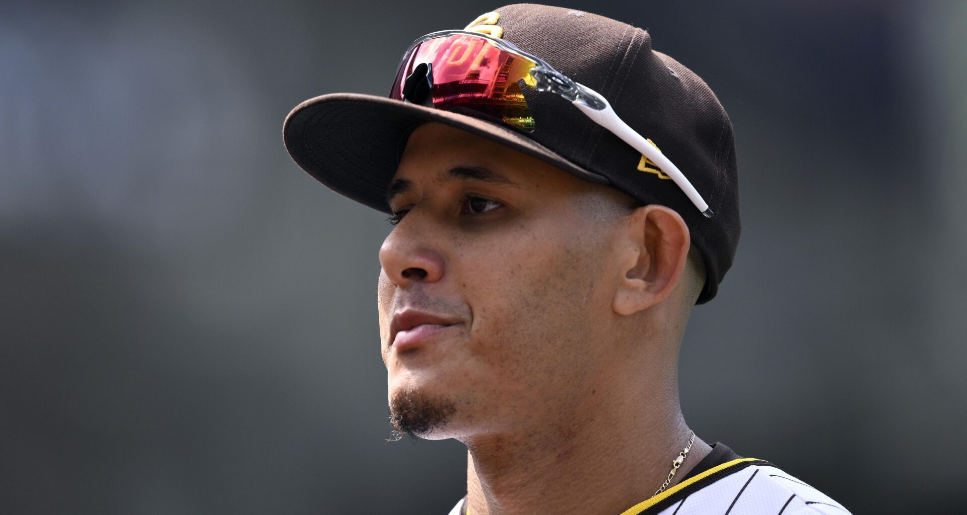 Manny Machado Reacts to Kicking Pickoff Throw in Trending Video as Padres Rally Past Red Sox