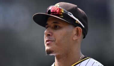 Manny Machado Reacts to Kicking Pickoff Throw in Trending Video as Padres Rally Past Red Sox