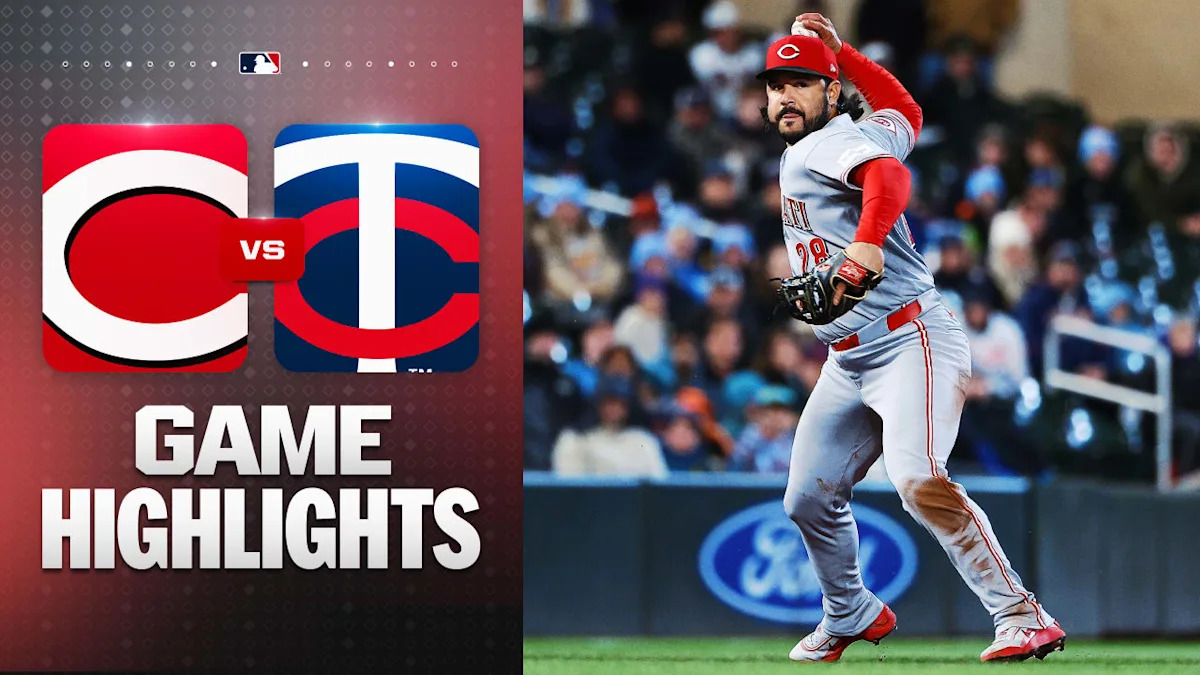 Eugenio Suarez's double leads Reds to win