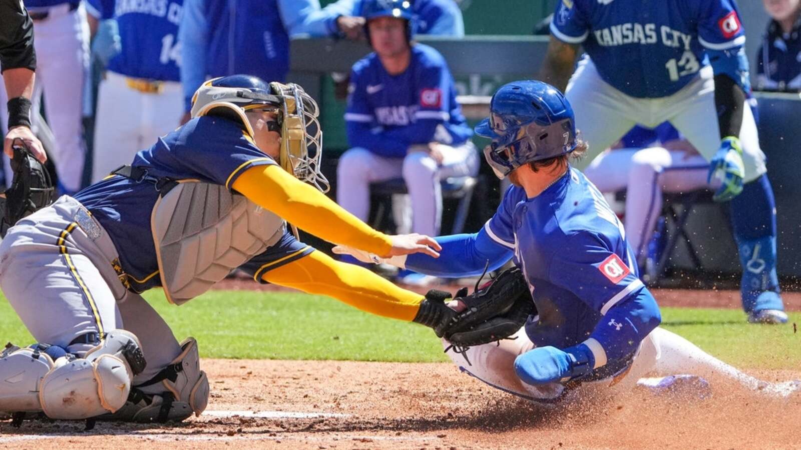 Gary Sanchez HR helps Brewers take series at Royals