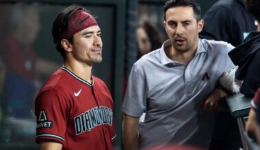 Diamondbacks OF Corbin Carroll (back) avoids scare after early exit