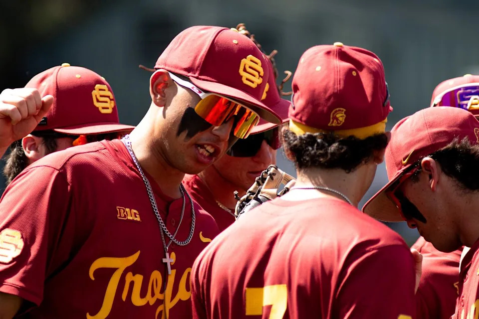 USC infielders in the huddle during an NCAA baseball against UCLA on April 4th, 2026 at Jackie Robinson Stadium in Los Angeles, CA.