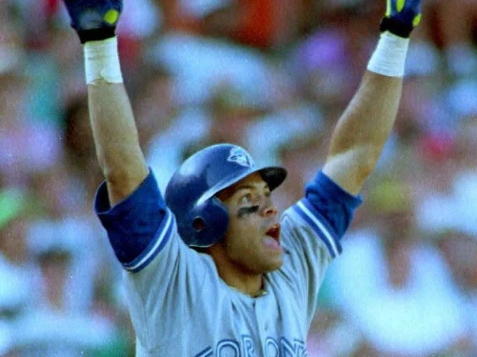  Alomar celebrating. (Getty Images)