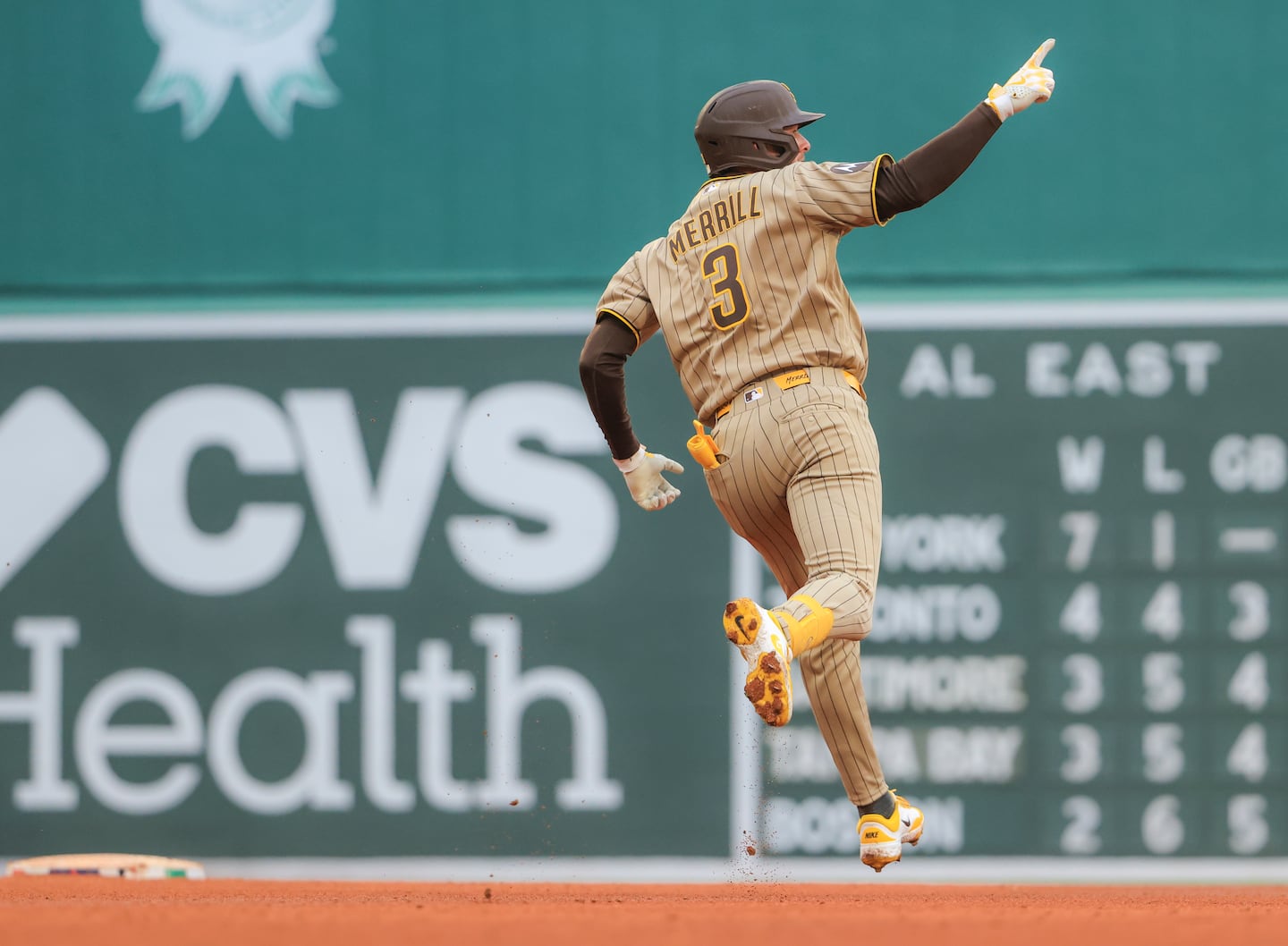 The Padres' Jackson Merrill celebrates his go-ahead home run in the eighth inning.