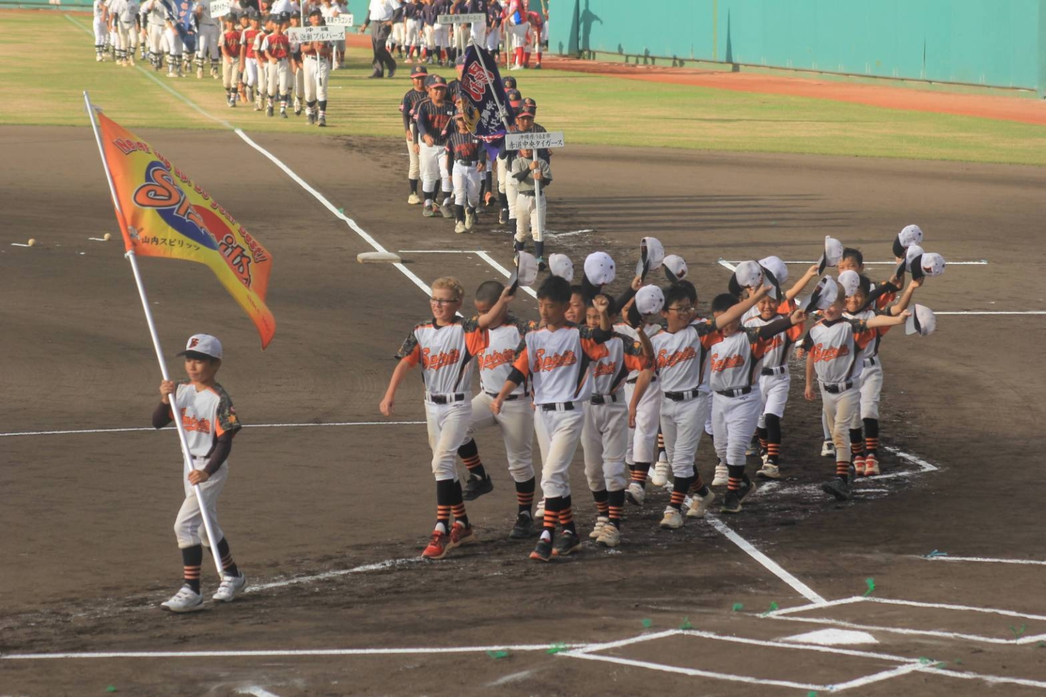 Unifying power of Japanese baseball brings together people from all walks of life