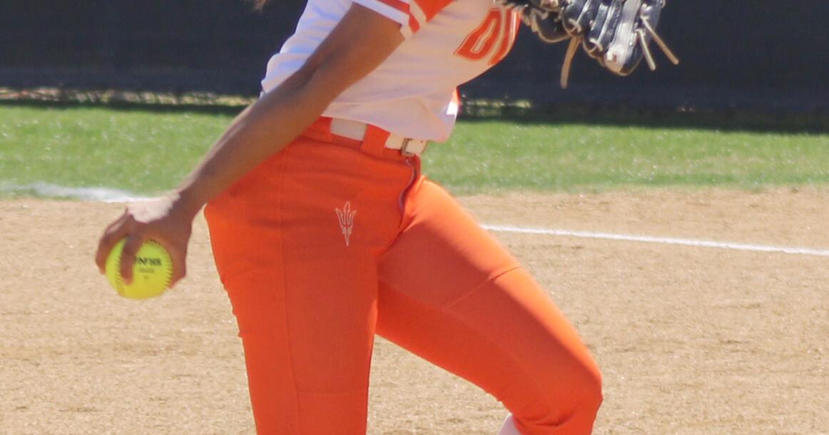 Demonettes rally in seventh to down Randall | Sports