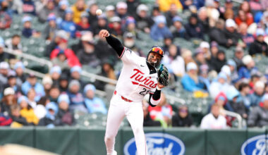 Rays Drop Opener In Minnesota | 95.7 WDAE