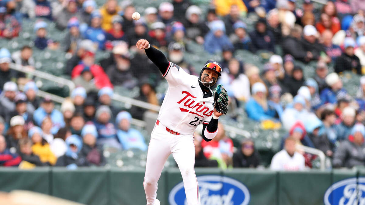 Rays Drop Opener In Minnesota | 95.7 WDAE