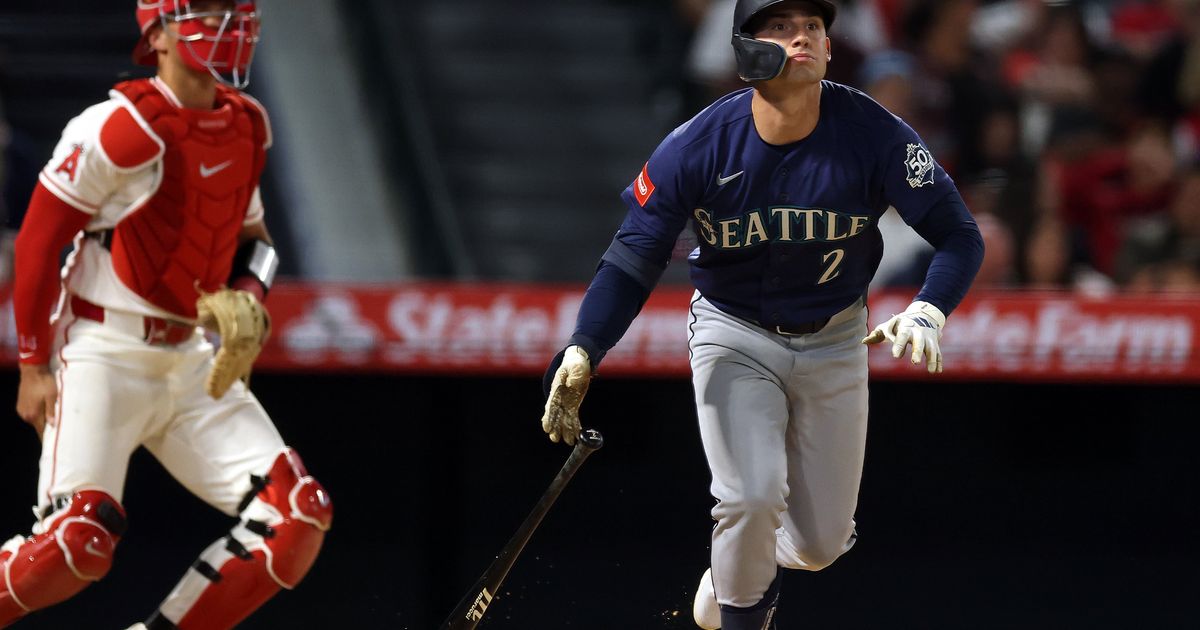 Mariners’ Cole Young, Josh Naylor deliver big hits in extra-innings win