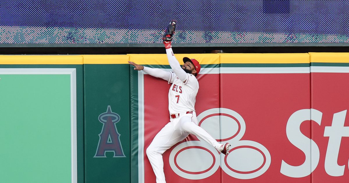 Jo Adell robs 3 home runs as Angels stun Seattle Mariners