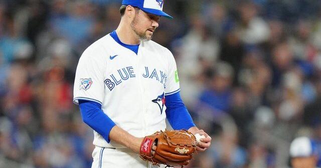 Blue Jays option Little to triple-A Buffalo, place Santander, Ponce on 60-day IL | National Sports