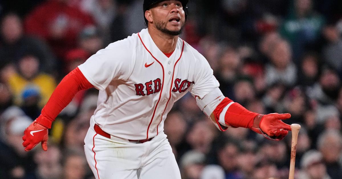 Willson Contreras warns Brewers if they hit him with another pitch he'll `take one of them out' | Sports