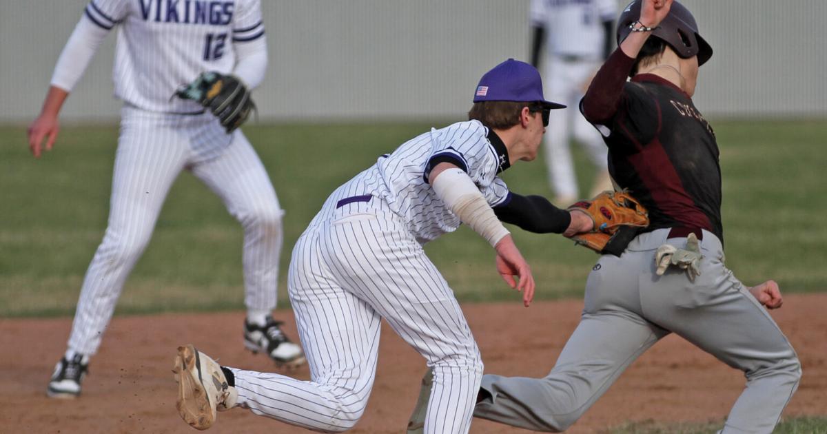 Stoughton can't finish off Edgewood in Badger Small opener | Sports