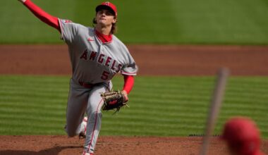 Angels rookie right-hander George Klassen leaves Saturday's start with right finger injury | MLB