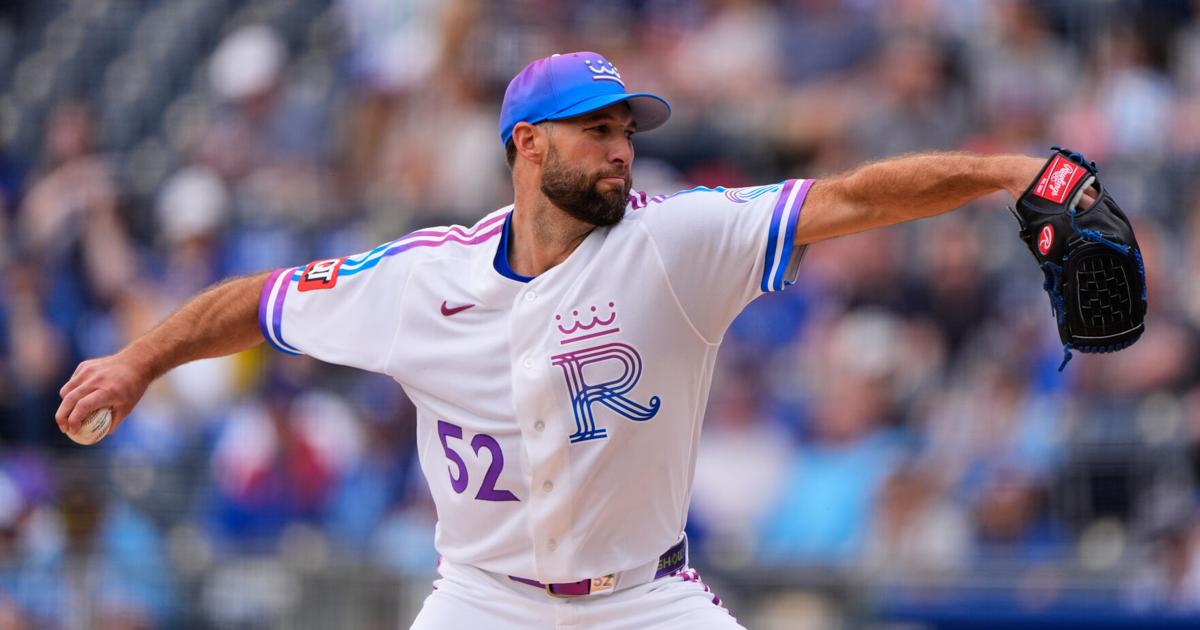 Royals beat White Sox 2-0 as Chicago's scoreless streak reaches 20 innings |