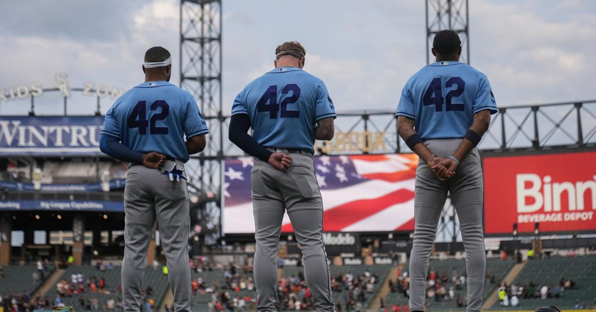 Singer leading Jackie Robinson festivities collapses before White Sox game against Rays | National Sports