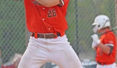 Bartley helps Cowboys earn split against Marysville, winning 7-3 | Sports