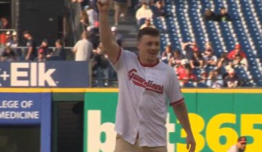 QB Brungard throws out ceremonial first pitch for Guardians YSU night | News