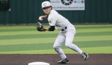 Critical errors plague Yellow Jackets in extra-inning loss | Sports