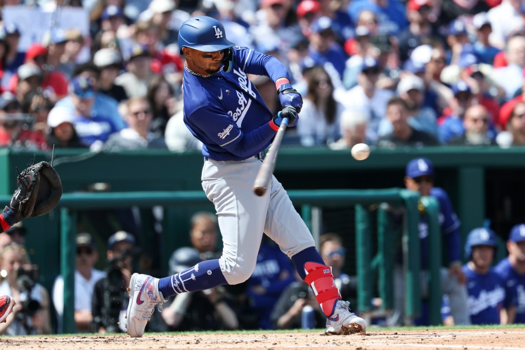 Dodgers’ Mookie Betts exits with back pain, undergoes MRI – Orange County Register